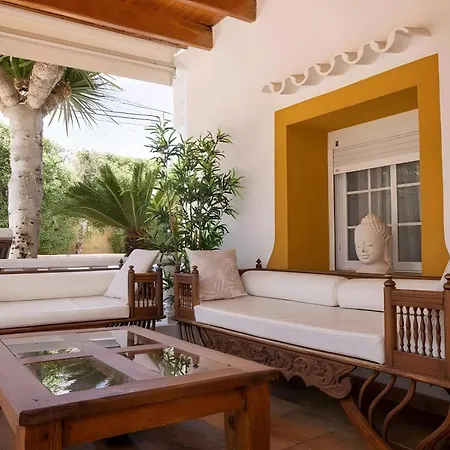 Alba Villa *