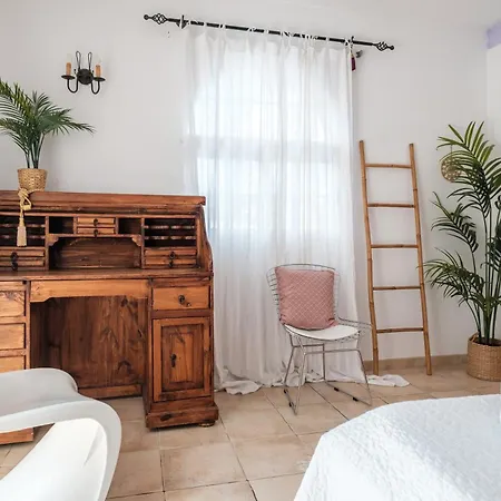 Alba Villa *